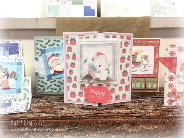 Christmas decoupage card - Bear with gifts